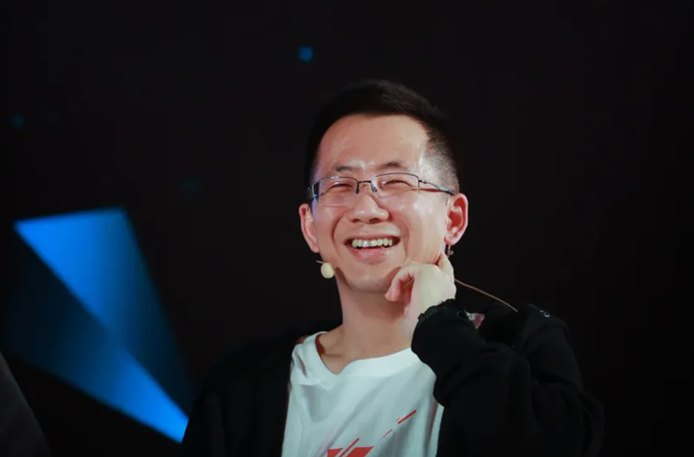 61亿连拿两地，5500亿张一鸣开启“花花花”模式