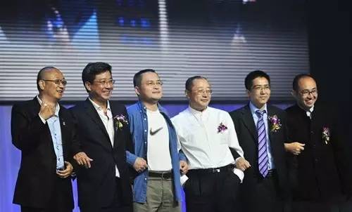 高管出走、财务堪忧，万通地产该何去何从？        