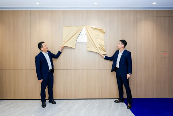 1682565877590031596.png image.png