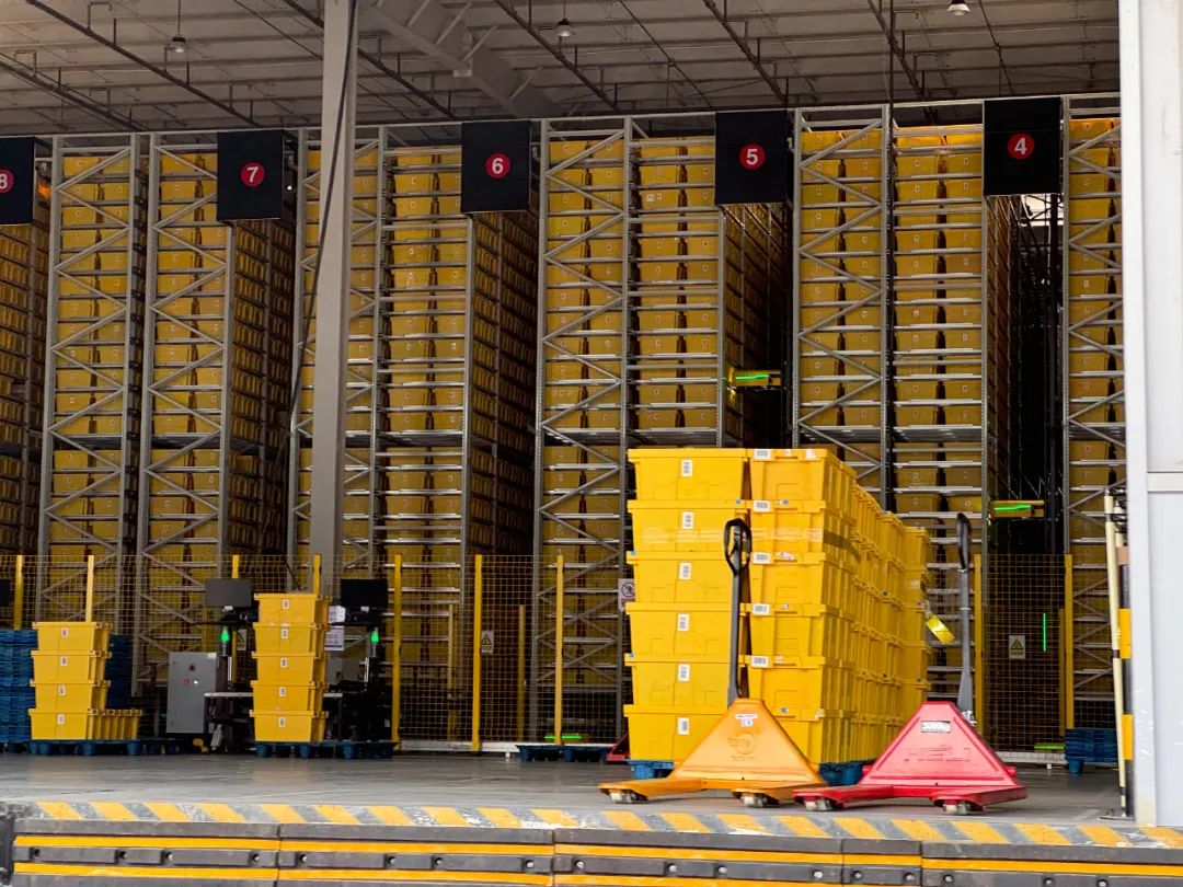 一笔50亿的收购案背后，险资入局带来的启示| 投中网